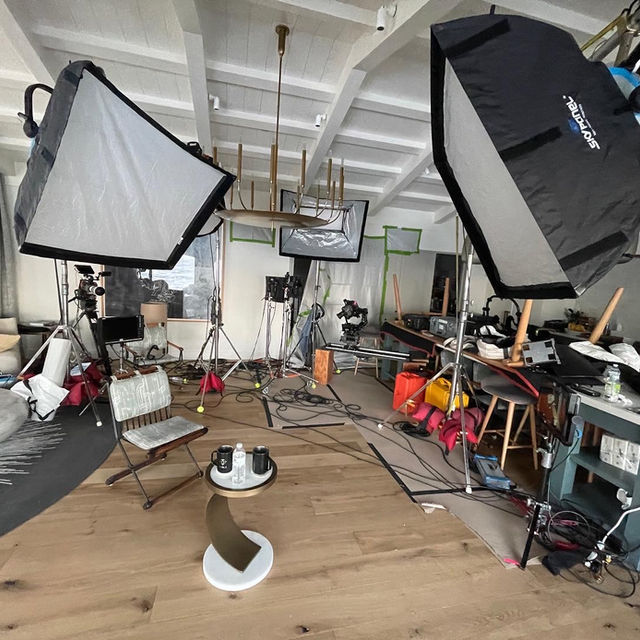 Behind the scenes 34