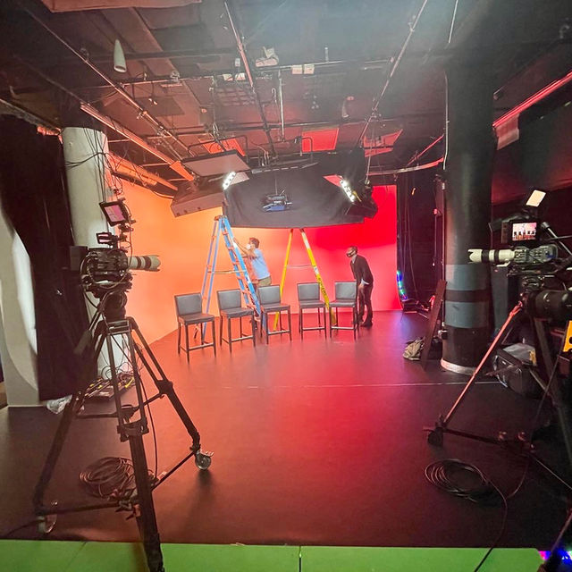 Behind the scenes 40