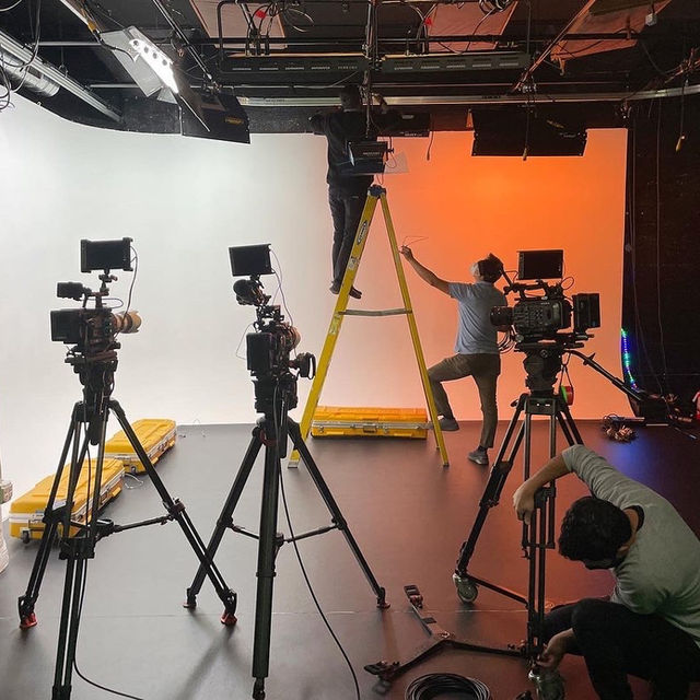Behind the scenes 41